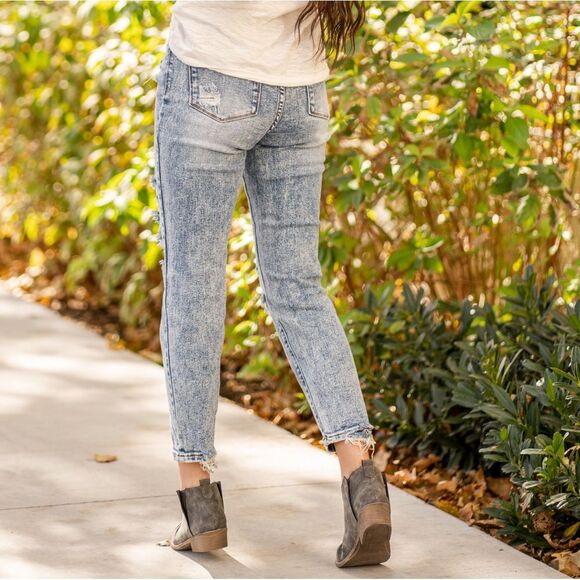 Judy Blue Acid Wash Distressed Boyfriend Jeans Medium Indigo Wash Size 28 | 6/7 - Picture 7 of 15